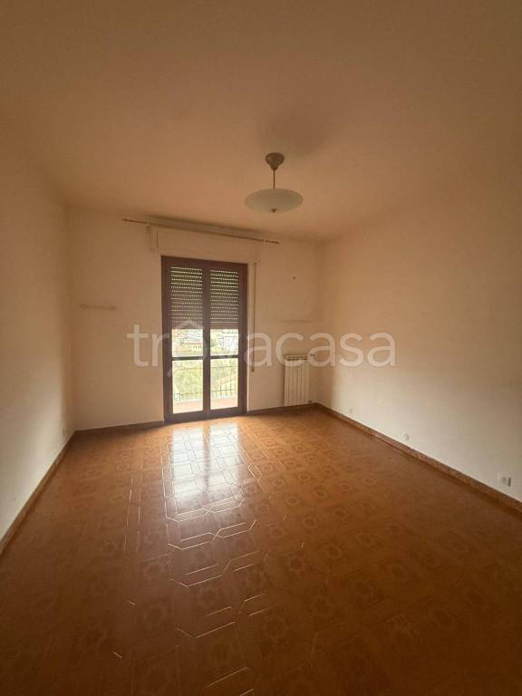 appartamento in vendita a Carrara in zona Marina di Carrara