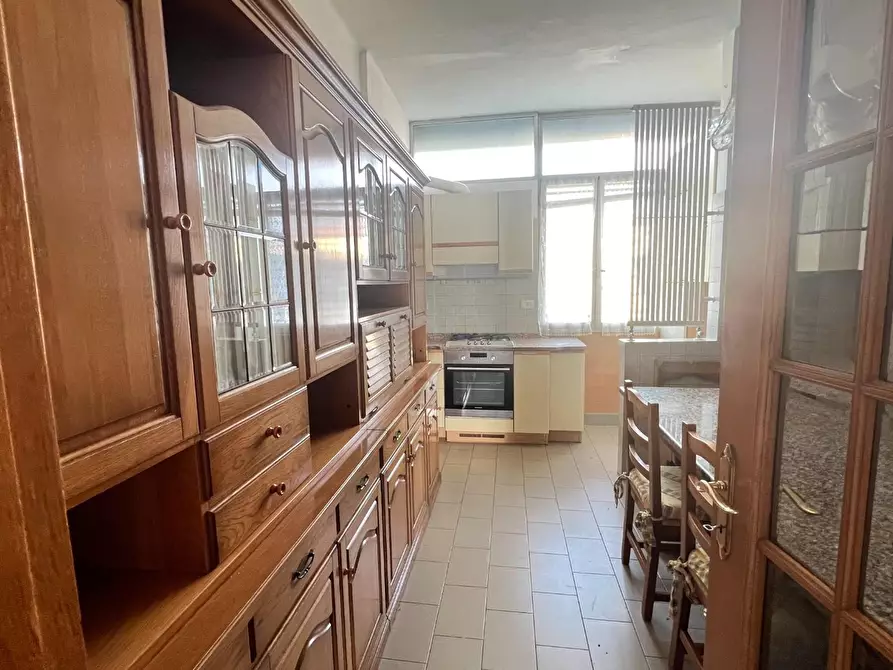 appartamento in vendita a Carrara in zona Sant'Antonio