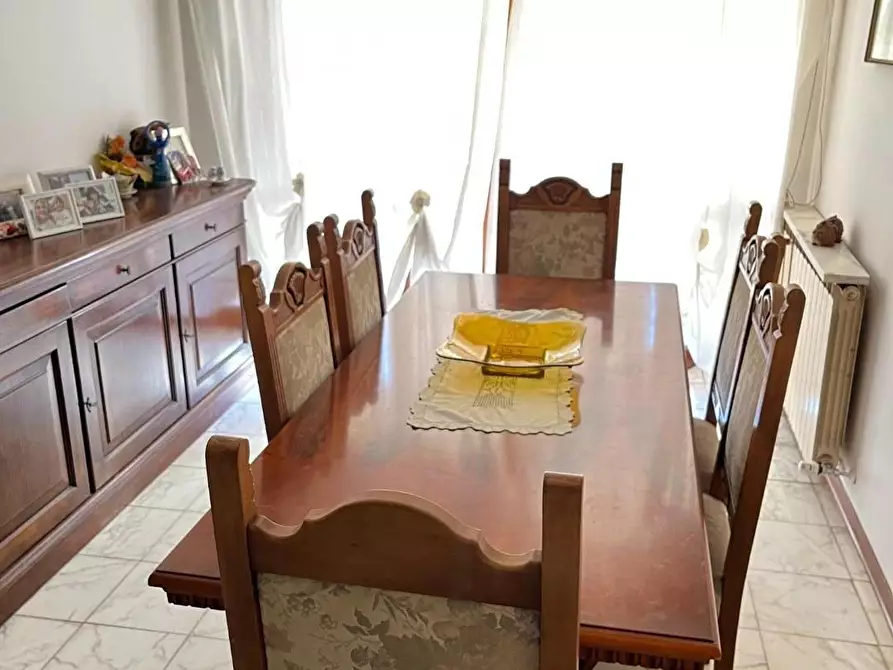 appartamento in vendita a Carrara in zona Avenza