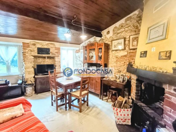 appartamento in vendita a Carrara