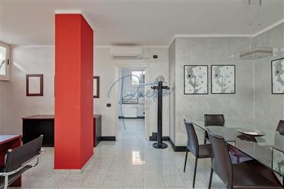ufficio in vendita a Carrara