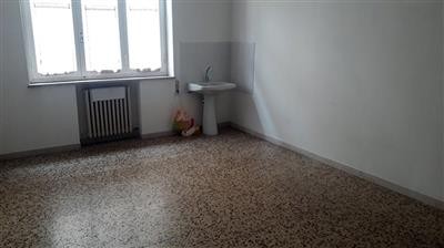 ufficio in vendita a Carrara