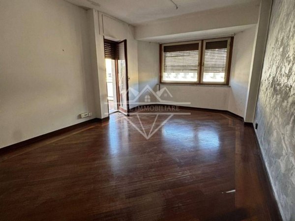 appartamento in vendita a Carrara in zona Avenza