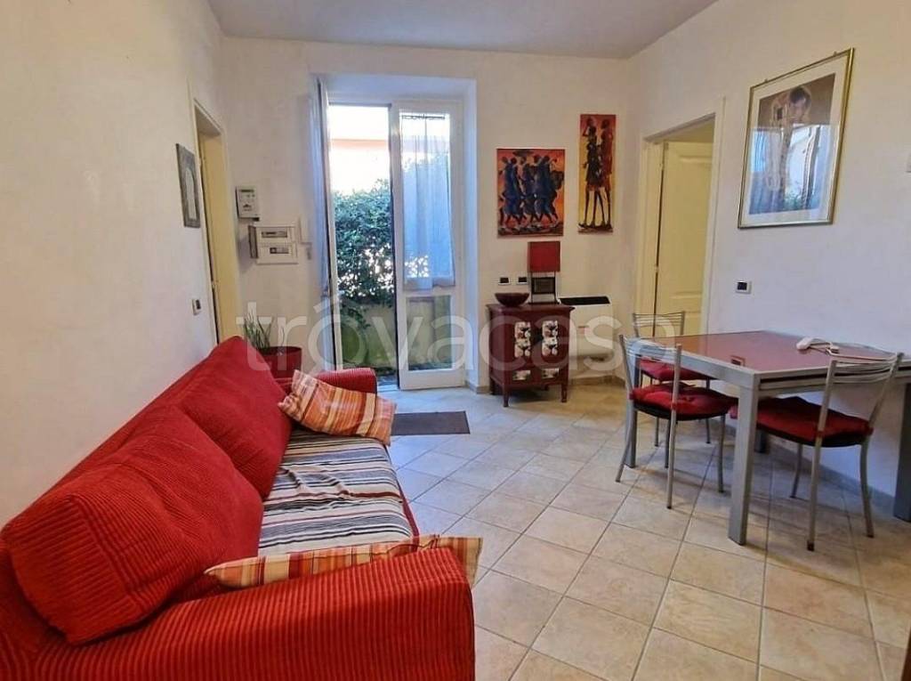 casa indipendente in vendita a Carrara in zona Marina di Carrara