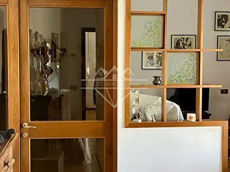 appartamento in vendita a Carrara in zona Bonascola