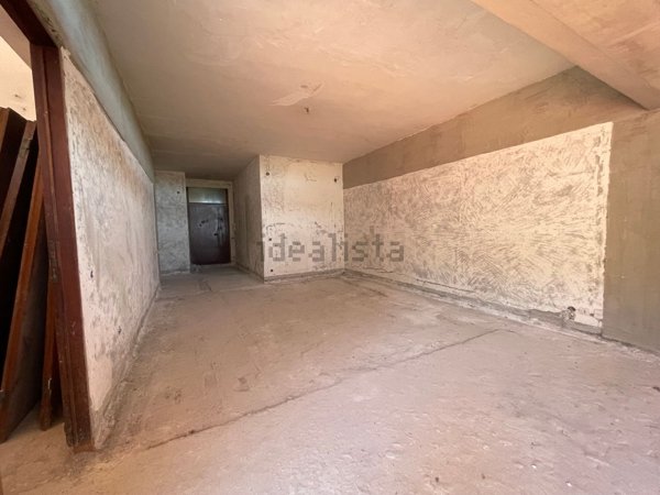 appartamento in vendita a Carrara in zona Stadio