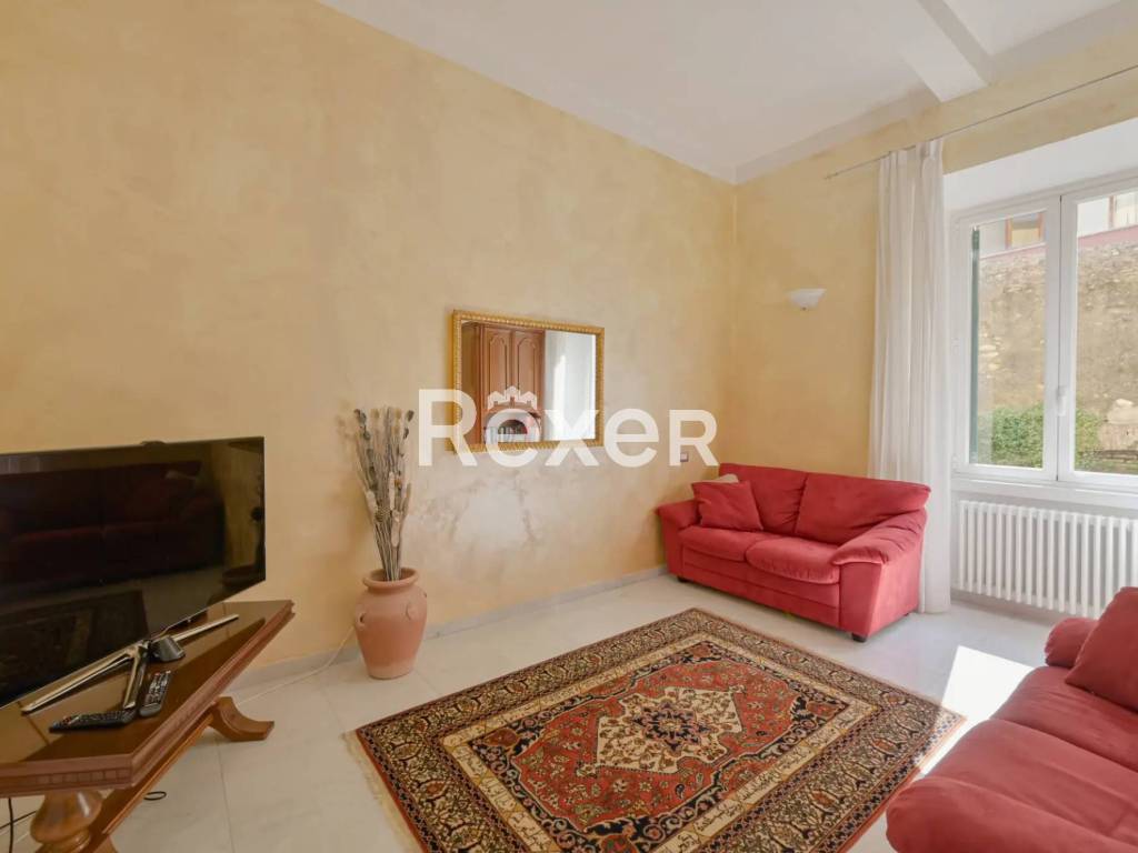 appartamento in vendita a Carrara in zona Centro Città