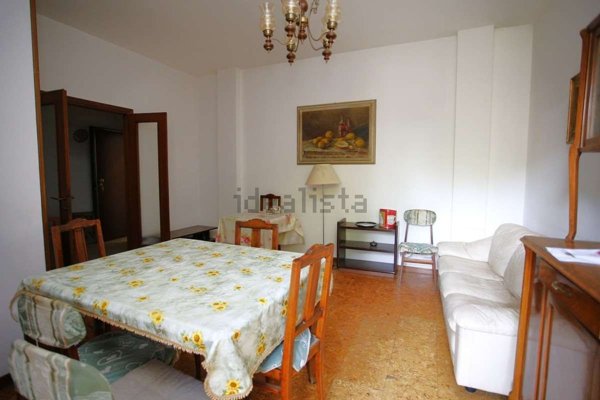 appartamento in vendita a Carrara in zona Centro Città