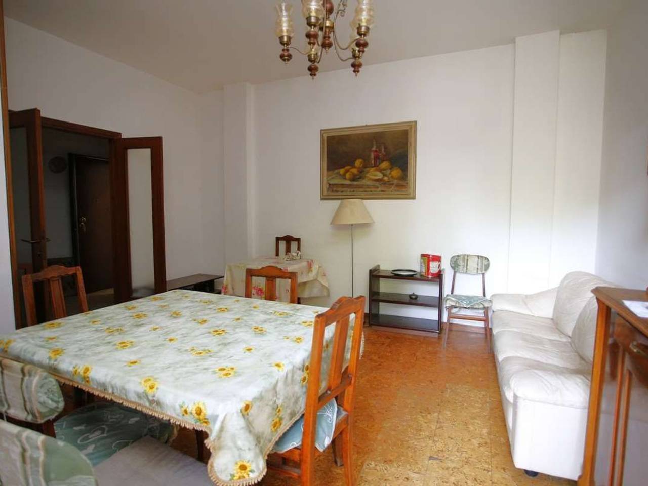 appartamento in vendita a Carrara in zona Marina di Carrara