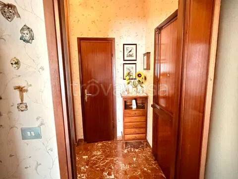 appartamento in vendita a Carrara in zona Marina di Carrara
