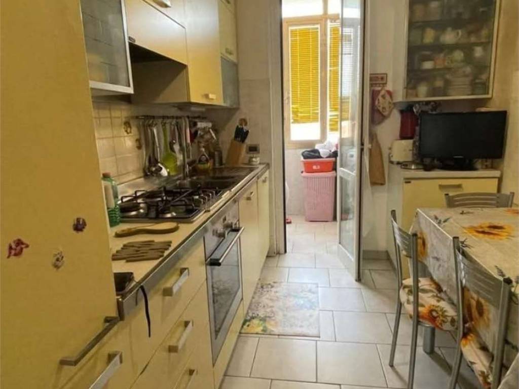 appartamento in vendita a Carrara in zona Marina di Carrara