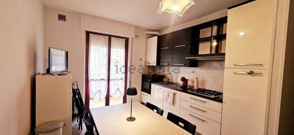 appartamento in vendita a Carrara in zona Avenza