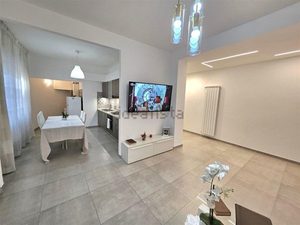 appartamento in vendita a Carrara in zona Marina di Carrara