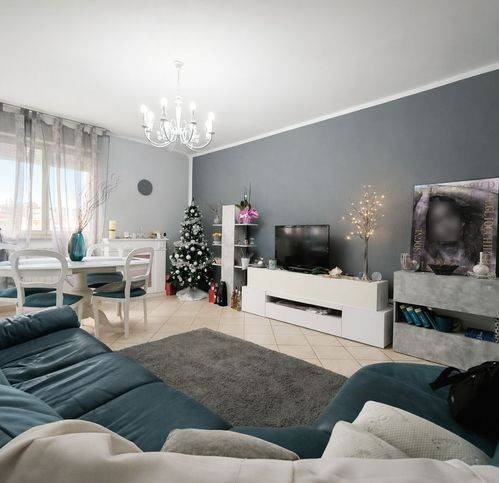 appartamento in vendita a Carrara in zona Avenza