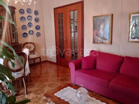 appartamento in vendita a Carrara in zona Bonascola