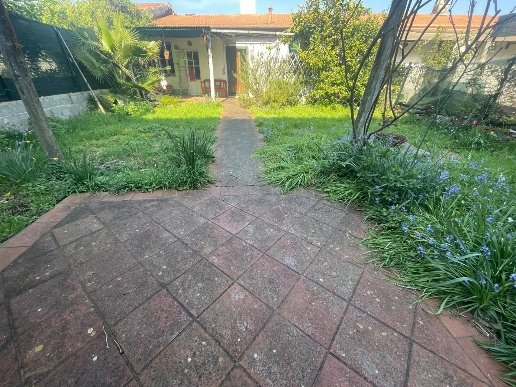 casa indipendente in vendita a Carrara in zona Marina di Carrara