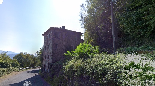 rudere in vendita a Carrara in zona Fontia