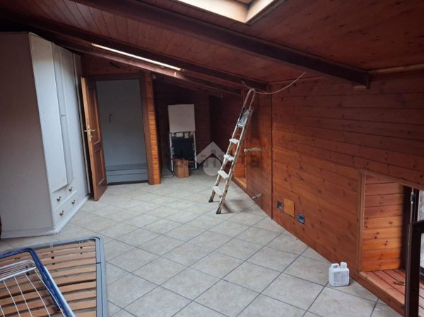 appartamento in vendita a Carrara in zona Gragnana