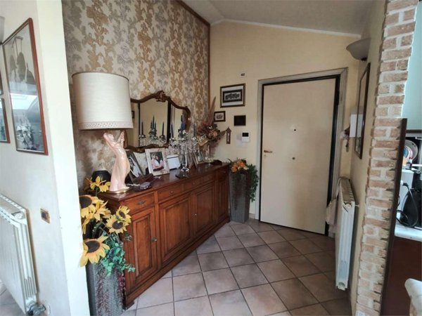 appartamento in vendita a Carrara in zona Colonnata