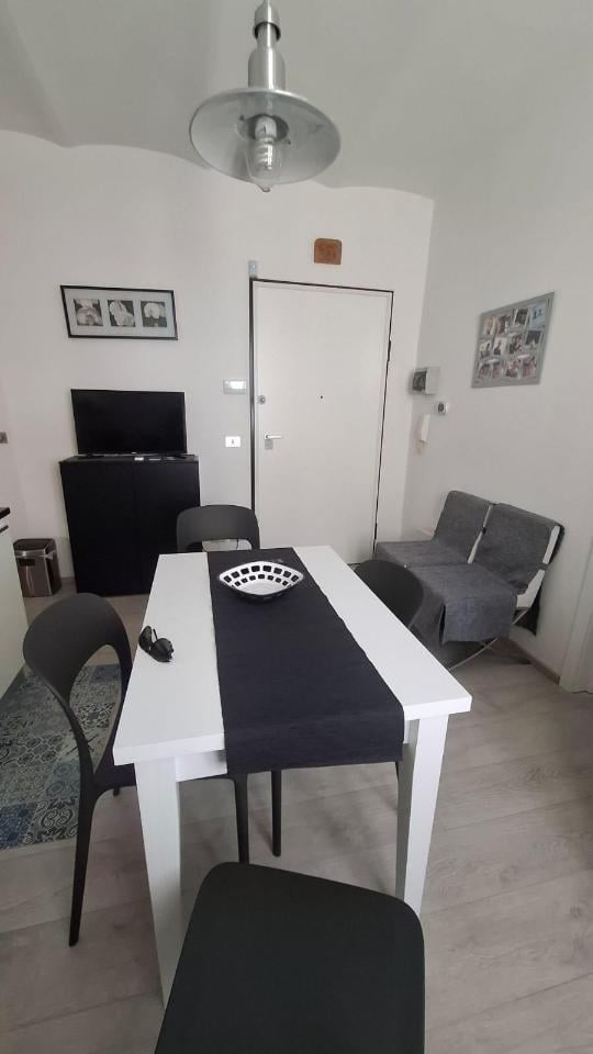 appartamento in vendita a Carrara in zona Marina di Carrara