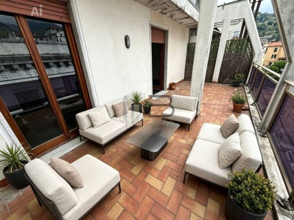 appartamento in vendita a Carrara in zona Centro Città