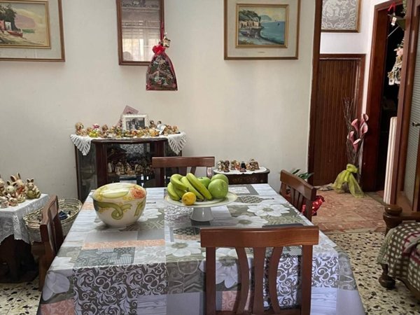 appartamento in vendita a Carrara in zona Sant'Antonio