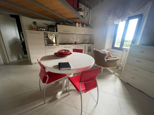 appartamento in vendita a Carrara in zona Fossola