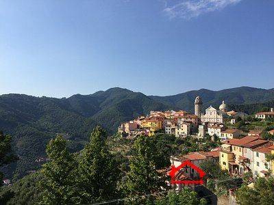 casa indipendente in vendita a Carrara in zona Sorgnano