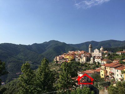 casa semindipendente in vendita a Carrara in zona Castelpoggio
