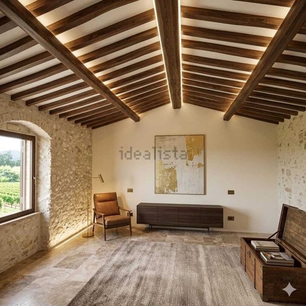 casa indipendente in vendita a Carrara in zona Avenza