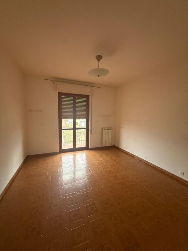 appartamento in vendita a Carrara in zona Marina di Carrara