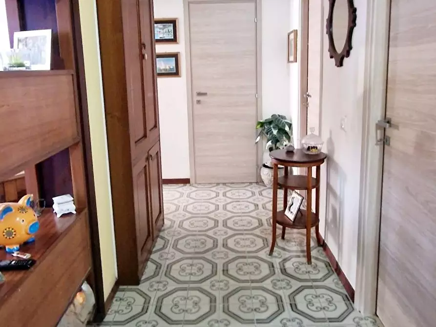 appartamento in vendita a Carrara in zona Marina di Carrara