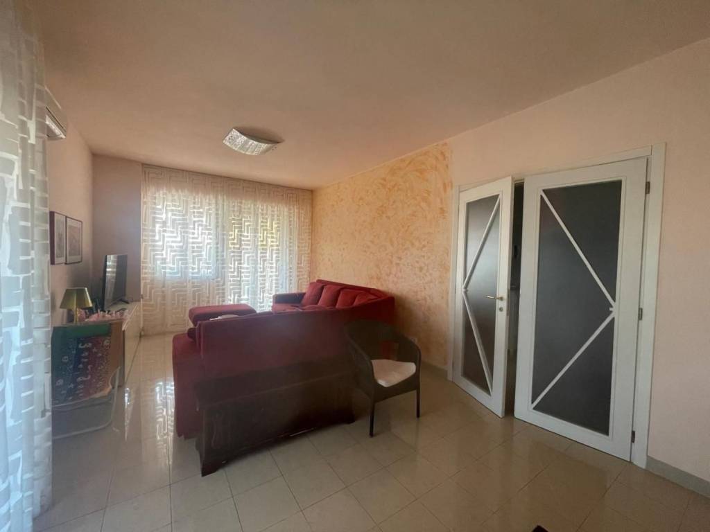 appartamento in vendita a Carrara in zona Marina di Carrara