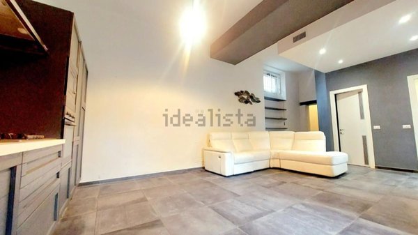 casa indipendente in vendita a Carrara in zona Marina di Carrara