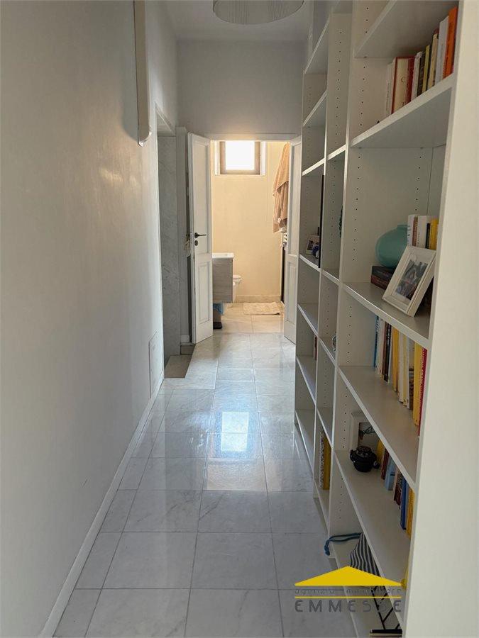 appartamento in vendita a Carrara in zona Centro Città
