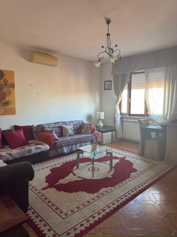appartamento in vendita a Carrara in zona Marina di Carrara