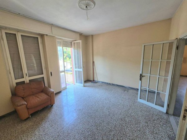 appartamento in vendita a Carrara in zona Codena