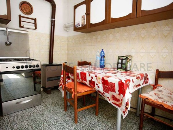 appartamento in vendita a Carrara in zona Bedizzano