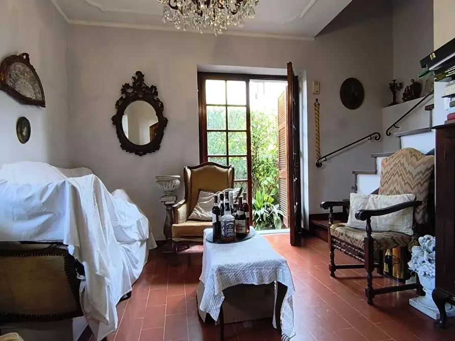 casa indipendente in vendita a Carrara in zona Marina di Carrara