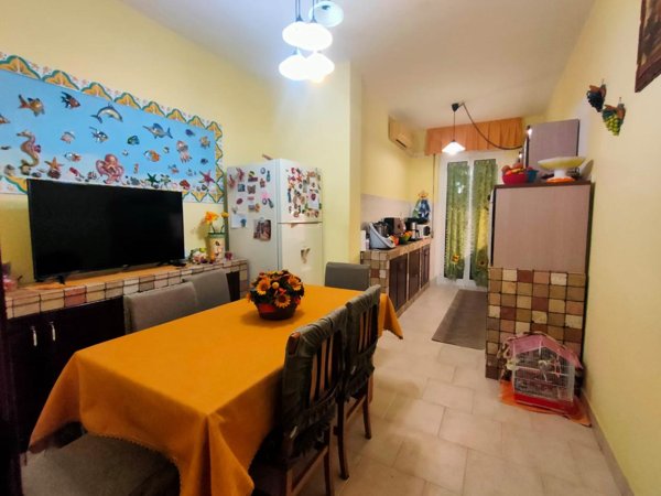 appartamento in vendita a Carrara in zona Marina di Carrara