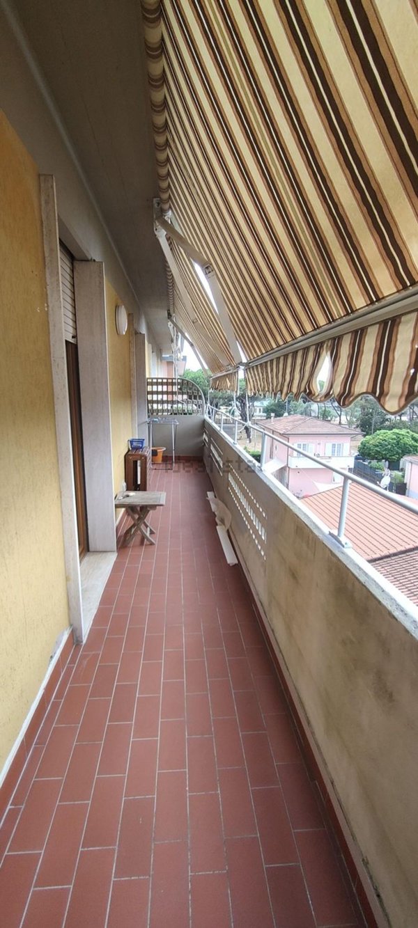 appartamento in vendita a Carrara in zona Marina di Carrara