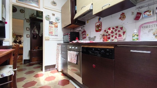 appartamento in vendita a Carrara in zona Centro Città