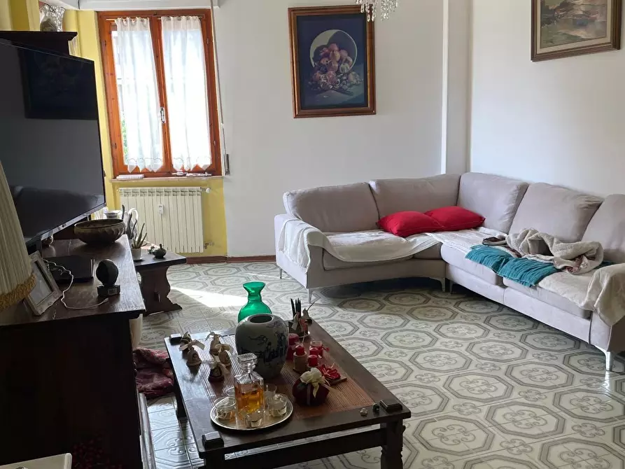 appartamento in vendita a Carrara in zona Marina di Carrara
