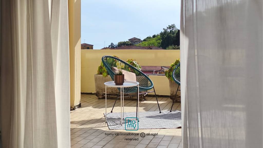 appartamento in vendita a Carrara in zona Centro Città