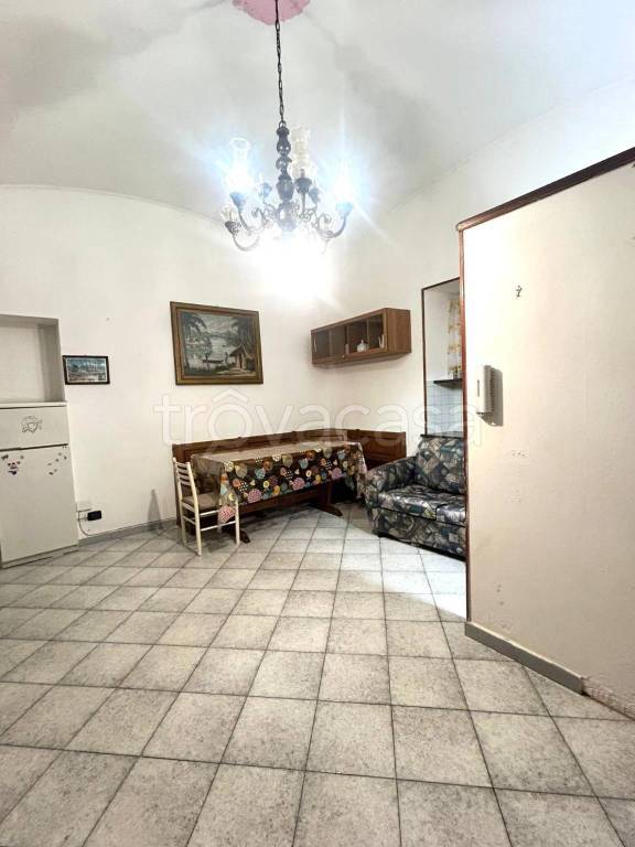 casa indipendente in vendita a Carrara in zona Avenza
