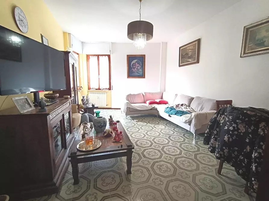 appartamento in vendita a Carrara in zona Marina di Carrara