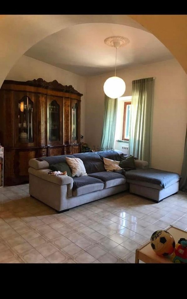 appartamento in vendita a Carrara in zona Noceto