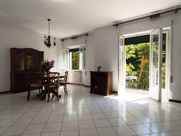 appartamento in vendita a Carrara in zona Centro Città