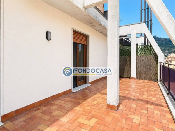 appartamento in vendita a Carrara in zona Centro Città