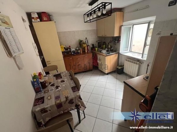 appartamento in vendita a Carrara in zona Bedizzano